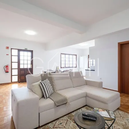 F&m House *