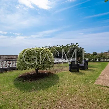 F&m House